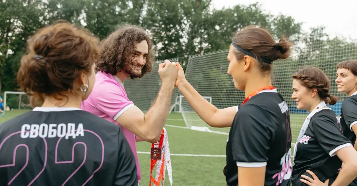 Comment créer une ambiance motivante dans votre club de volley